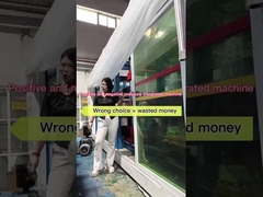 Machine de thermoformage en plastique à quatre stations entièrement automatique