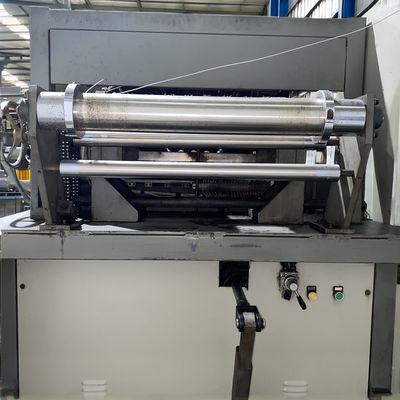 Maximiser l'efficacité 7000kg Machine de thermoformage en plastique avec 180 mm de profondeur maximale de formage