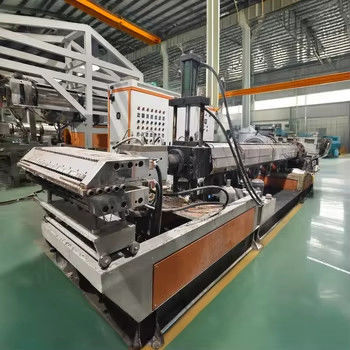 Machine d'extrusion de plastique refroidie à l'eau pour une production maximale 33 1 Longueur de vis