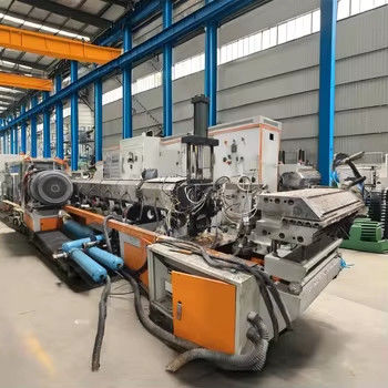 La machine d'extrusion de plastique à 380V est la solution ultime pour une extrusion précise du plastique
