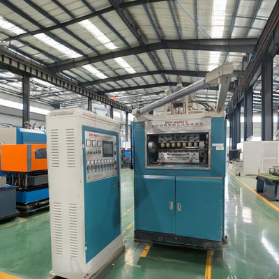 La machine de thermoformage en plastique PE/PET/PVC/PS est la solution ultime pour votre production