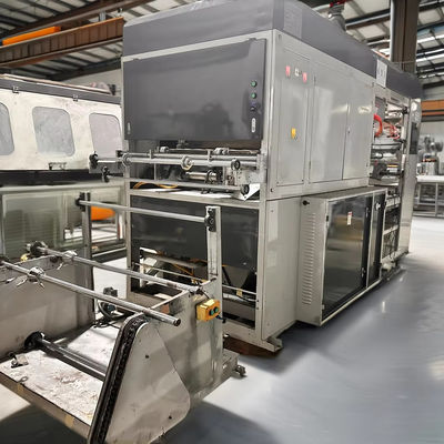 Machine de formation sous vide en plastique avec 7200*2200*2400mm de taille globale et 33kw de puissance du moteur