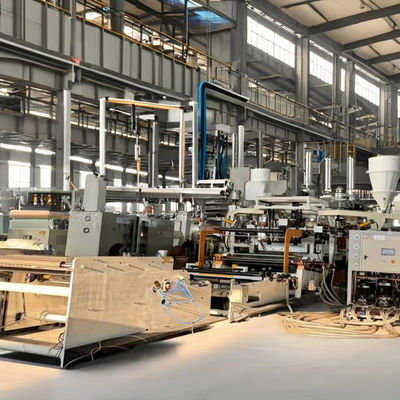 Machine d'extrusion plastique 380V avec système de contrôle PLC et conception de vis personnalisée