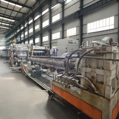 Extrudeuse de recyclage de plastique utilisée de petite taille installation et débogage de porte à porte mondiale, machine d'extrudeuse de plastique facile à utiliser